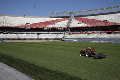 River estrenó ante Rosario Central el campo de juego del Monumental: un viejo pedido de Gallardo que se hizo realidad