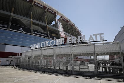 River estrena el campo de juego del Monumental: un viejo pedido de Gallardo que se hizo realidad