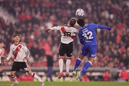 River juega mejor que Vélez