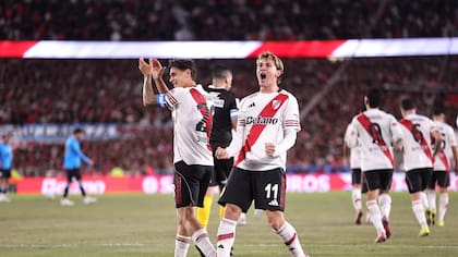 River jugó muy bien y goleó a Belgrano
