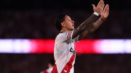 River le gana a Sarmiento en el Monumental