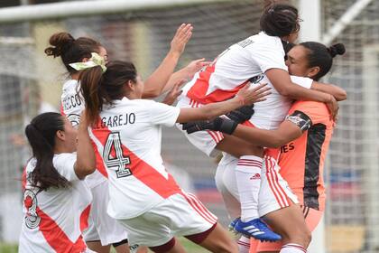River le ganó a UAI de Urquiza y es finalista del Torneo transición femenino