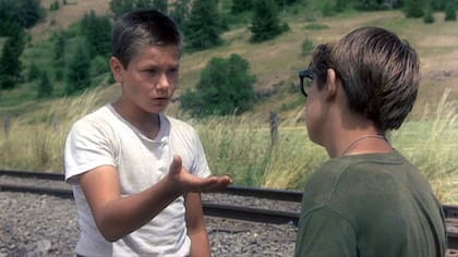 River Phoenix en el clásico Cuenta conmigo
