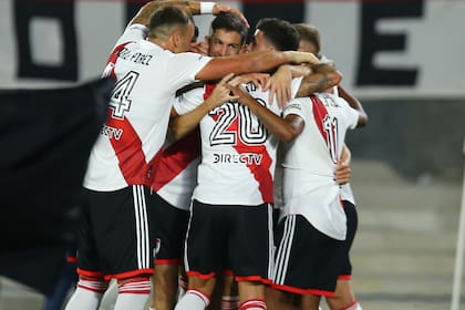 River Plate lidera la Liga Profesional 2023 y llega en un gran momento a su debut en la Copa Libertadores