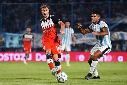 River Plate no pudo romper la paridad ante Atlético Tucumán en el José Fierro: terminó 0 a 0 pero sigue líder de la zona A