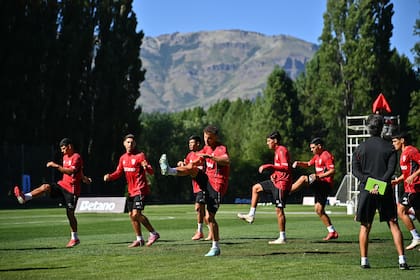 River realiza la pretemporada en San Martín de los Andes; luego jugará dos amistosos en Uruguay