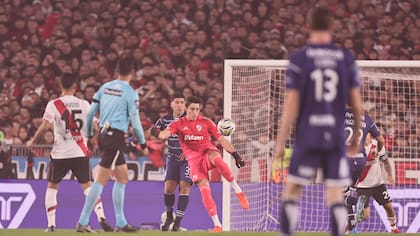 River recibe a Gimnasia por los cuartos de final