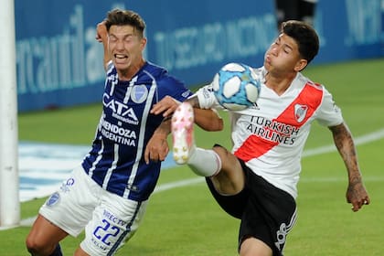Jorge Carrascal le aporta rebeldía y gambetas al juego ofensivo de River