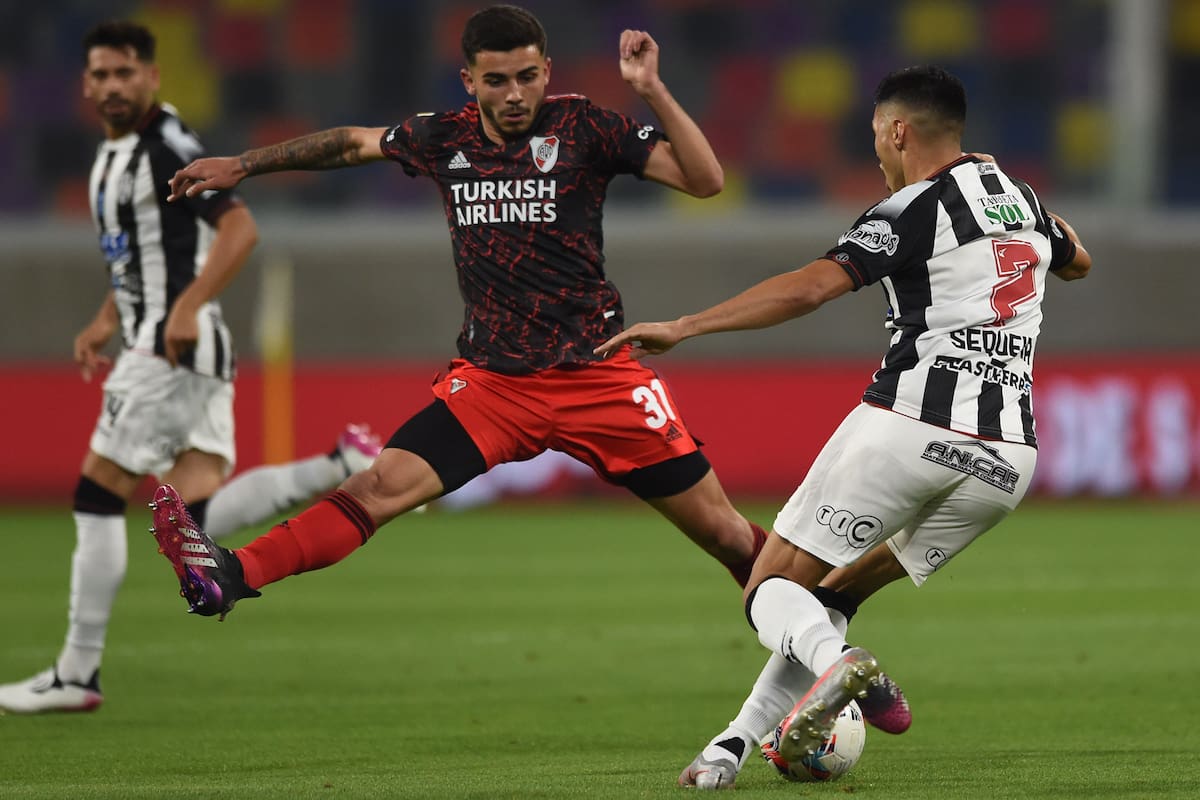 River y Central Córdoba se enfrentaron en septiembre pasado en Santiago del Estero, con triunfo del Millonario por 3-1