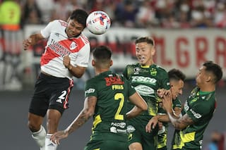 River se relajó, Defensa y Justicia lo venció 3-2 y le cortó un invicto de 18 partidos