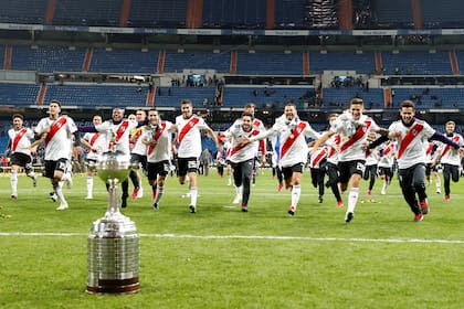 River y una celebración extraña: ganó la Copa Libertadores en Madrid.