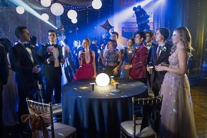 Riverdale comienza su quinta temporada con la graduación de sus protagonistas