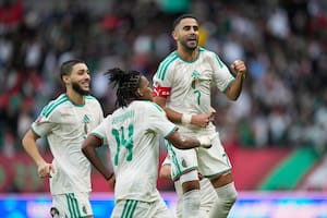 Con el "último baile" de su figura y el hijo de Zidane, Argelia presentó una lista de 27 jugadores