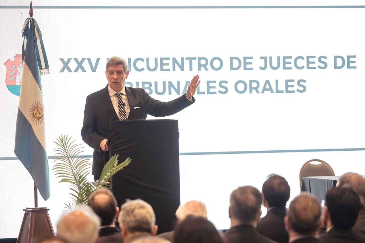 Roasatti al inaugurar un congreso en Córdoba