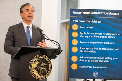 Rob Bonta asegura que su oficina prepara desafíos legales para enfrentar las políticas migratorias de Trump