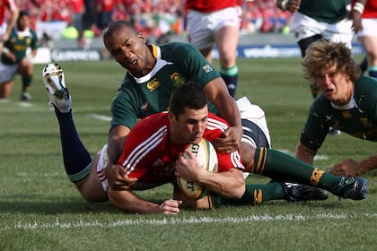Un try de Rob Kearney para Lions contra Sudáfrica en 2021; los irlandeses serán el núcleo del plantel esta vez, frente a un seleccionado argentino que logró empatar con los europeos en su último cruce, en 2005.