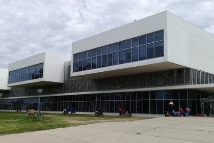Robaron 68 ampollas de fentanilo de un hospital de Santa Fe