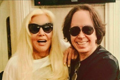 Robaron en el salón de Miguel Romano: "Se llevaron muchas de las pelucas de Susana Giménez"