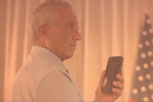 Robert F. Kennedy Jr pidió disculpas por la filtración del video en el que mantiene una conversación telefónica con Trump