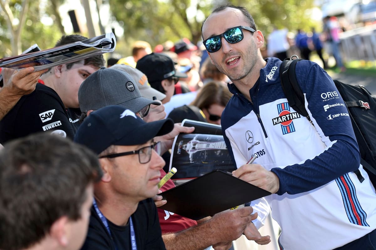 Robert Kubica estará presente en las pistas nuevamente