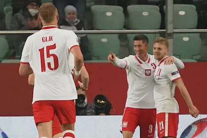Polonia avanzó por la descalificación de Rusia; el seleccionado de Robert Lewandowski espera rival en la final
