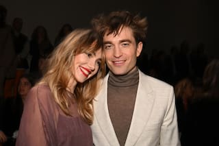En medio de un profundo hermetismo, Robert Pattinson y Suki Waterhouse se convirtieron en padres