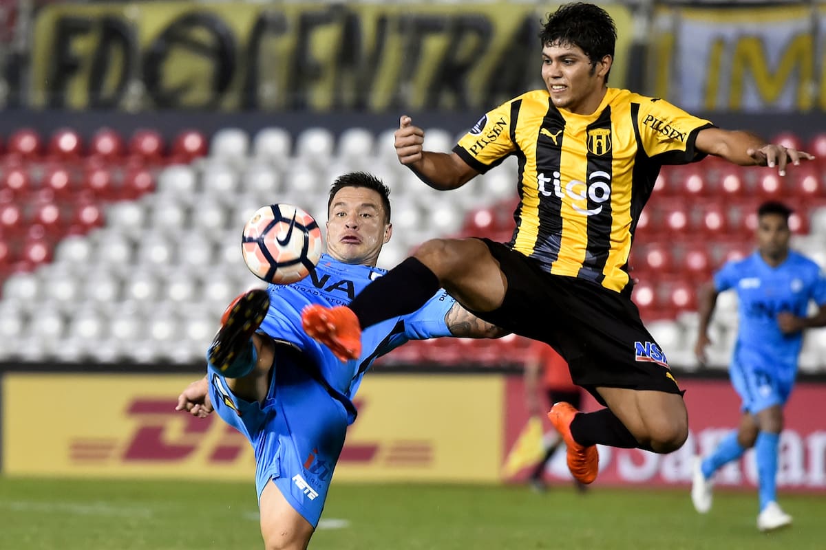 Robert Rojas está cerca de arribar a River: es zaguero central y tiene 22 años