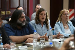 Roberto Baradel (Suteba) y Oscar de Isasi (ATE) dos de los interlocutores del gobierno bonaerense