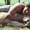 Cantaba salsa, tenía un león en la casa y casi se mata en Argentina: una vida de película
