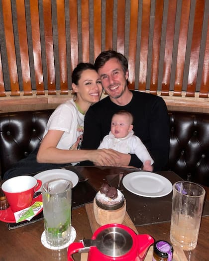 Roberto García Moritán y Pampita Ardohain eligieron el nombre Ana que significa "la favorecida por Dios"