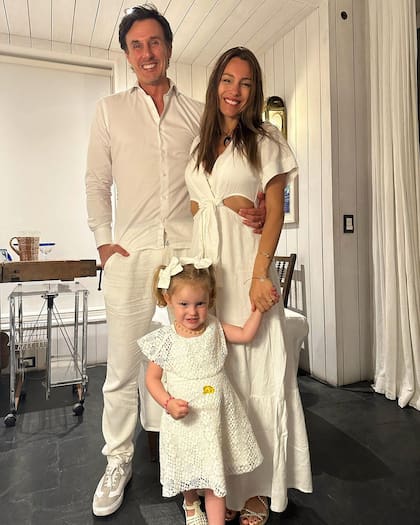 Roberto García Mortián y Pampita se casaron en noviembre de 2019 y en julio de 2021 nació su hija en común Ana (Foto: Instagram @pampitaoficial)