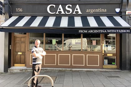 Roberto Jelinek se fue de la Argentina en 1989, con US$5000.