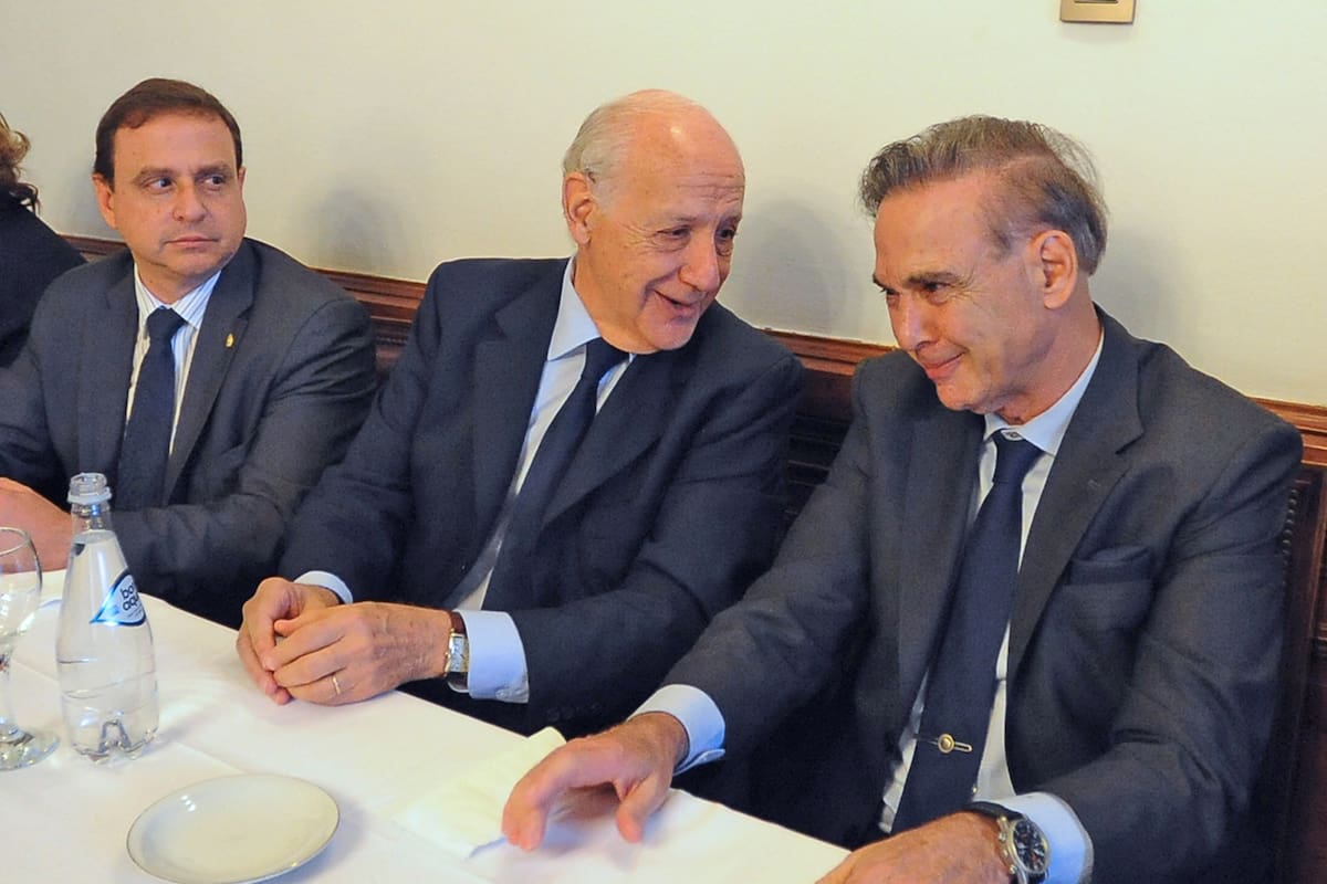 Roberto Lavagna desayunó con senadores