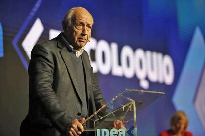 Roberto Lavagna en el Coloquio IDEA