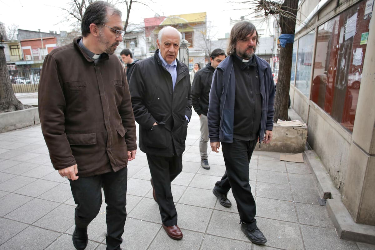 Roberto Lavagna visitó al padre Pepe