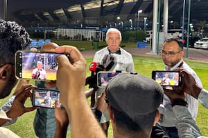Roberto Mario Gómez, el DT que dirige al Bashundhara Kings, en Bangladés
