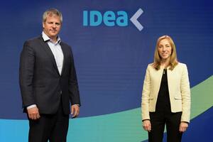 Roberto Murchison, presidente de IDEA, y Paula Altavilla, presidente del 57° Coloquio