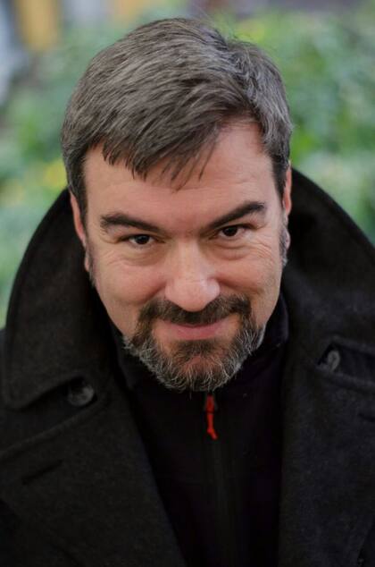 Roberto Palacio es filósofo y ensayista