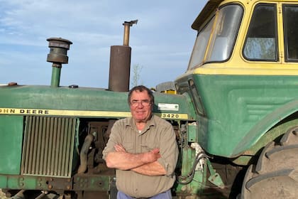 Roberto Riera tiene 67 años y relata cómo es su vida en el campo en la zona rural de Lincoln, provincia de Buenos Aires