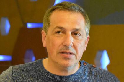 Roberto Sagra, el presidente de San Martín, de Tucumán, consideró "gran mentiroso" a su par de AFA, Claudio Tapia, en una charla por radio.