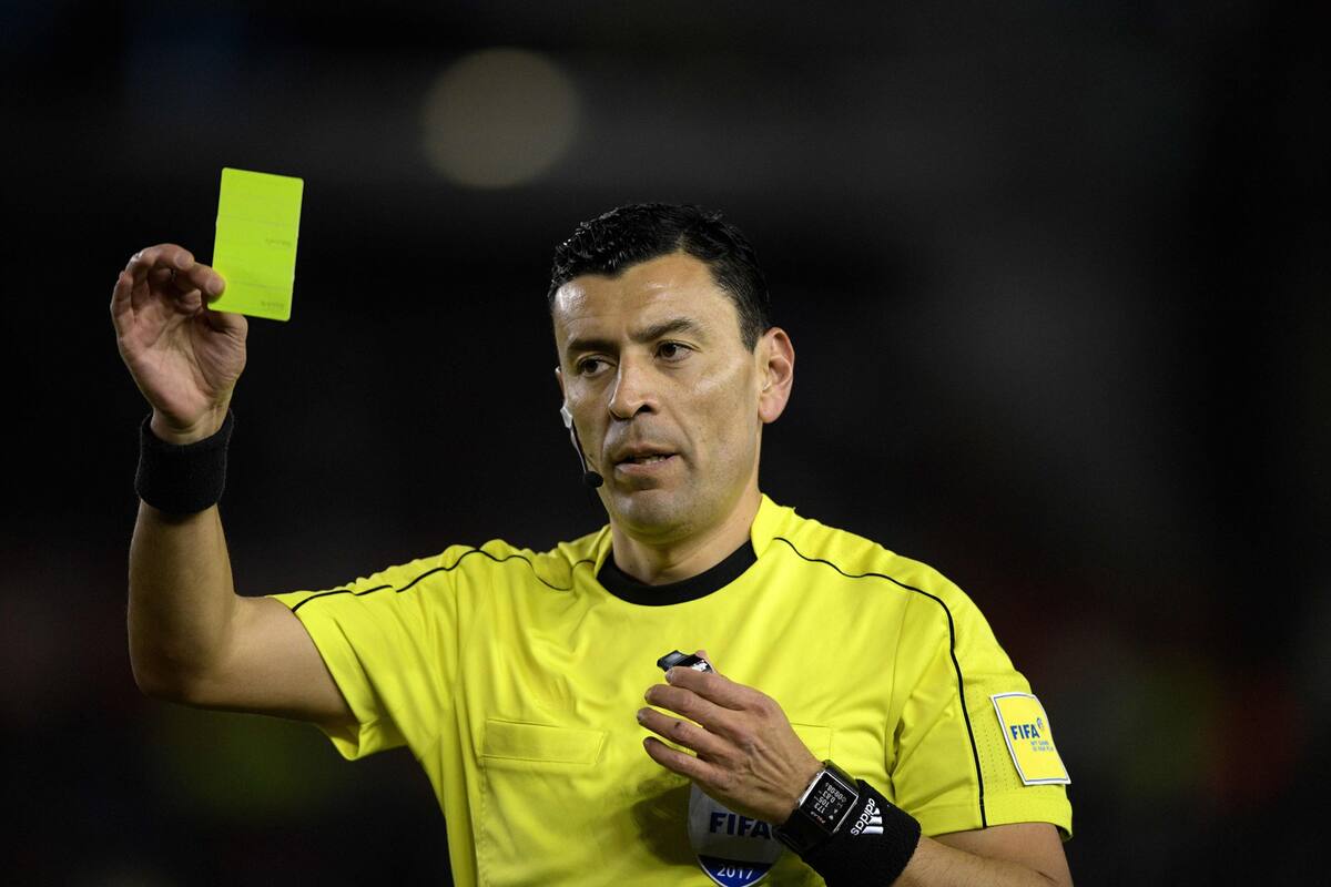 Roberto Tobar, frente a la responsabilidad de conducir la primera final única en la historia de la Copa Libertadores