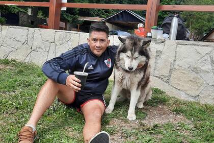 Roberto Yevenes era el novio de Guadalupe Curual, la joven asesinada en Villa La Angostura por su ex pareja Bautista Quintriqueo.