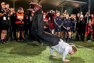 Tradición. El ritual del DT de Crusaders que quieren impedir los Jaguares