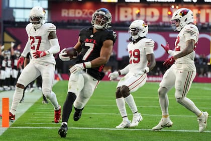 Robinson lidera a Falcons 26-19 sobre Cardinals; Atlanta consigue segundo triunfo al hilo