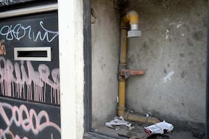 Un delincuente robó los medidores de gas y dejó a un barrio entero sin calefacción