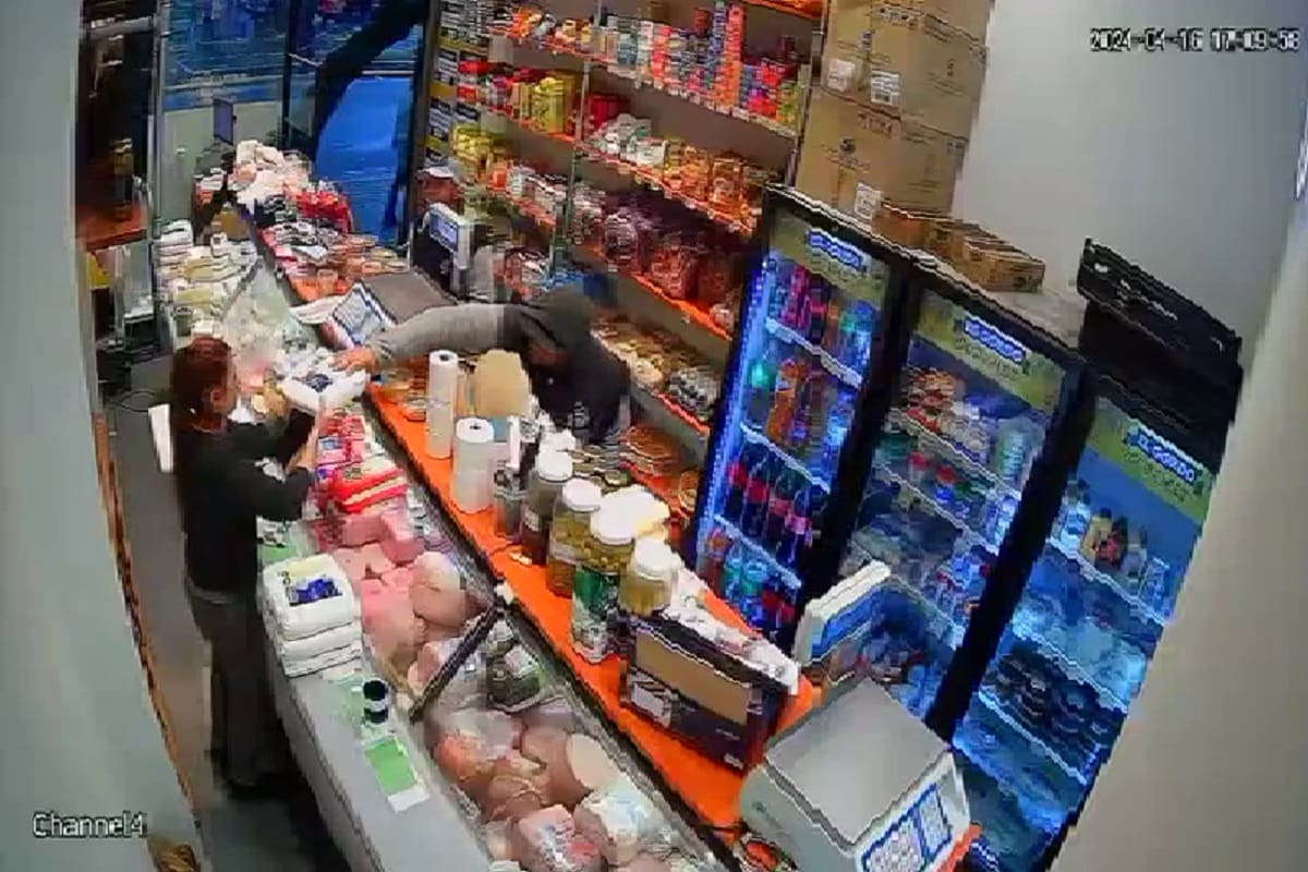 Robo en una fiambrería de Merlo