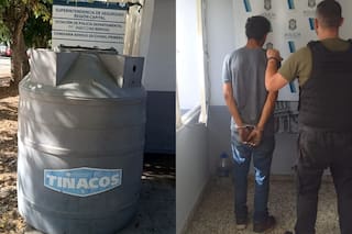 Robó un tanque de agua, se lo llevó rodando por varias cuadras y quedó todo grabado