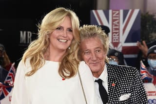 Rod Stewart y su numerosa familia disfrutaron de unas vacaciones juntos