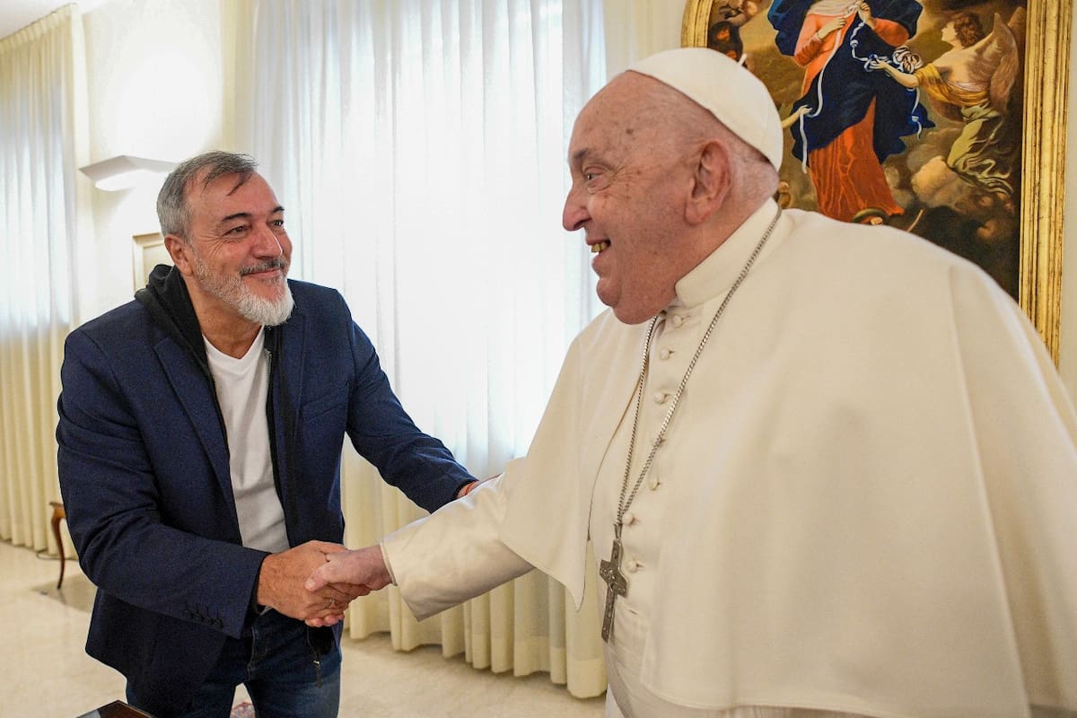 Rodolfo Aguiar, de ATE, y el papa Francisco
