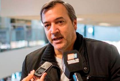 Rodolfo Aguiar, dirigente del gremio de ATE: "No vamos a tolerar ninguna cesantía injustificada e ilegal en un organismo de vital importancia como este. Si no se garantiza la plena estabilidad de todos los trabajadores, una vez concluido el fin de semana largo vamos a retomar todo nuestro plan de acción”